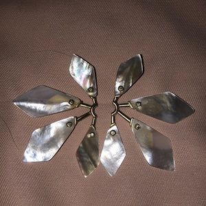 Kendra Scott flower earrings